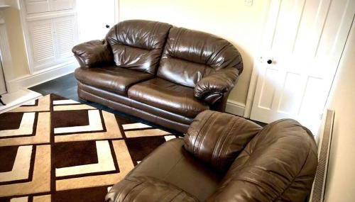 The Manchester Pad - 3BR Entire house with parking - Foto 5