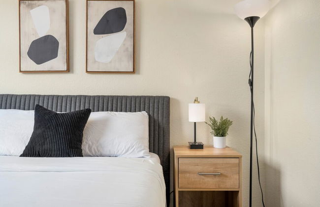 Delightful Home w Fireplace Patio Fire Pit - Foto 3