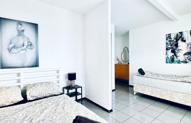 7 private Rooms in a spacious Villa - Foto 41