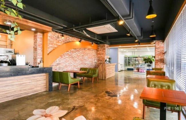 Blue Road Town Pension-Crystal - Foto 1