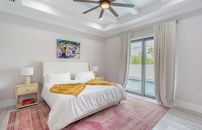 Sparkling new Vanderbilt Beach Luxury Escape - Photo 23