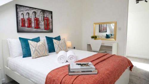 Walnut Flats-F3, 1-Bedroom with Stunning Garden View, AC, Parking, Netflix, WIFI - Close to Oxford, Bicester & Blenheim Palace - Photo 2, towels
