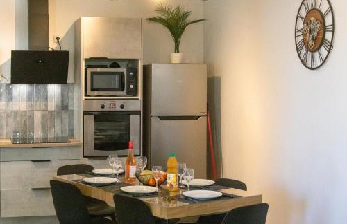 MAISON LEUCATINE - Classée 4 étoiles ! BBQ & Terrasse Privée - Climarisation & Parking privé - Séjour PROCHE PLAGE et IDEAL Famille - OFFRE SPECIALE - - Photo 16