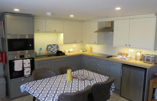 The Stables At Eastmoor Farm Large Luxury 2 Bed Cottage with Big Family Bedroom Dog Friendly Secure Gardens and Free Parking Free WiFi - Foto 25