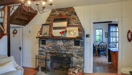 Authentic 1912 Adirondack Lake Camp with Fire Pit - Foto 4