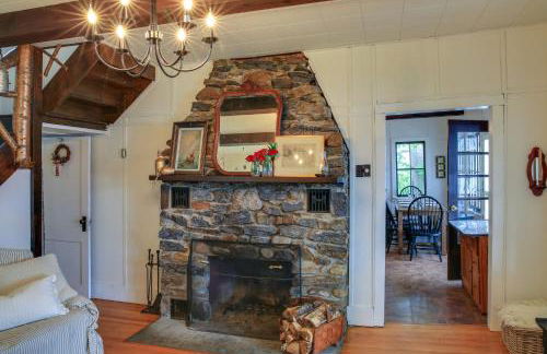 Authentic 1912 Adirondack Lake Camp with Fire Pit - Foto 4