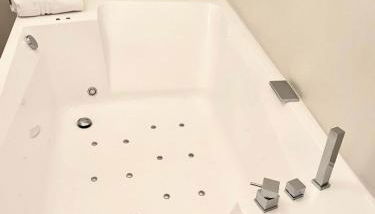 Pantheon Luxury Jacuzzi Apartment - Foto 4