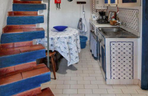 Charming House with Shared Pool in Porto de Mós. - Foto 27