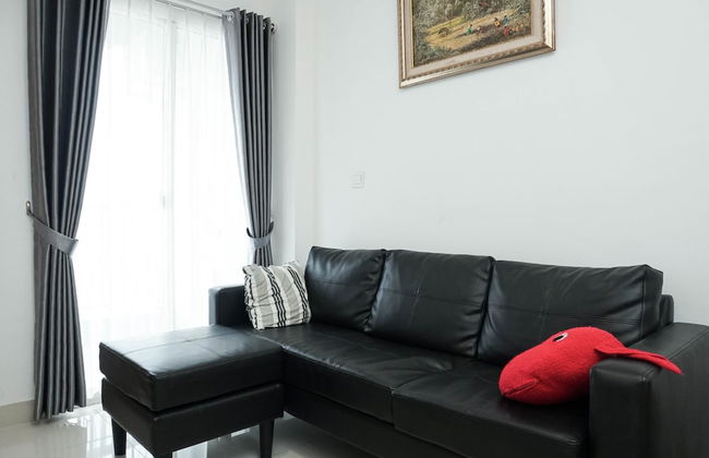 Minimalist And Cozy 2Br Apartment At The Nest Near Puri By Travelio - Foto 21