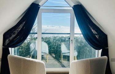 Stylish 3 Bed Apt Sea Views Near the Beach 2B - Foto 51