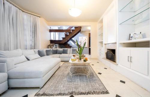 3 Bedroom Townhouse with Pool and Gourmet Area - Foto 2