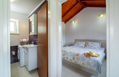 Vineyard House & Olive Grove House - Photo 27