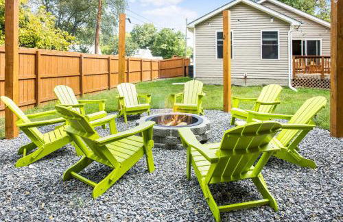 Walk to the Beach & Town | Stylish Beach Home - Foto 2