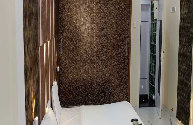 The Diplomat Villa - Photo 18