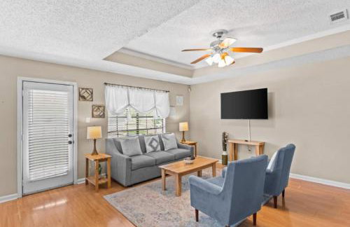 10 Mins to Tiger Stadium South Burbank Bungalow - Foto 7