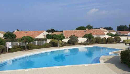 House in private residence , beach and pool access - Photo 5