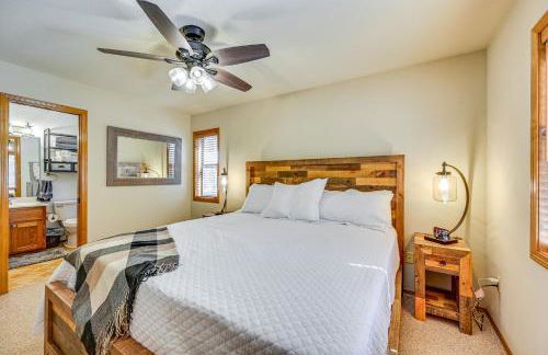 Furnished Deck and Forest Views Pine Retreat! - Foto 14