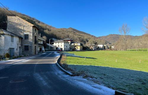 Casa rural LA TORRE recién rehabilitada. - Foto 12