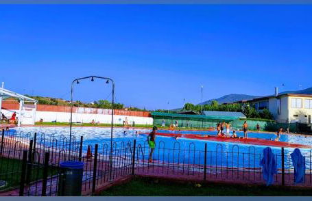 GREDOS RURALRUT cerca del CASTAÑAR de El Tiemblo, Reserva Natural VALLE DE IRUELAS, alojamiento acogedor con cabina hidromasaje, chimenea eléctrica, calefacción, wifi, cocina - Photo 67