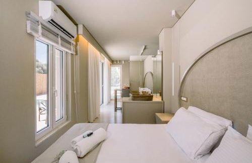 Nidra Studio with private pool - Photo 2