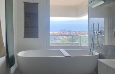 luxurious apartment with amazing view - Photo 7