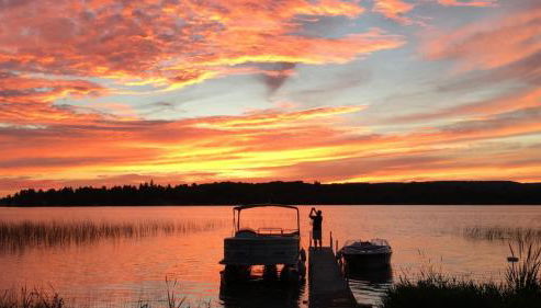 Summerside Cape on Crooked Lake ---Waterfront-Sunsets-Sleeps 12 - Foto 3