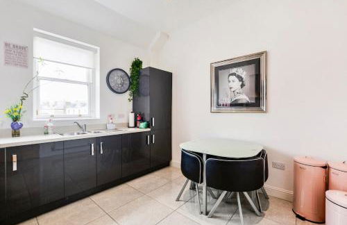 Luxury Seaview Gated Penthouse located near Edinburgh by Urban Haggis Stays - Foto 20