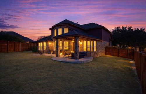 Spacious 4BR 3BA with Yard Mins to LakeLewisville - Foto 38