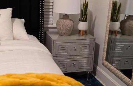 Luxury Short and Midterm Hyde Park Getaway - Photo 68