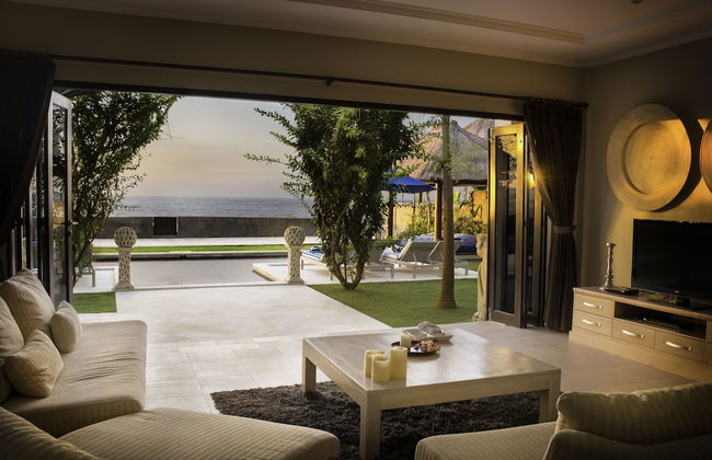 The Beach Front Villas - North Bali - Photo 21