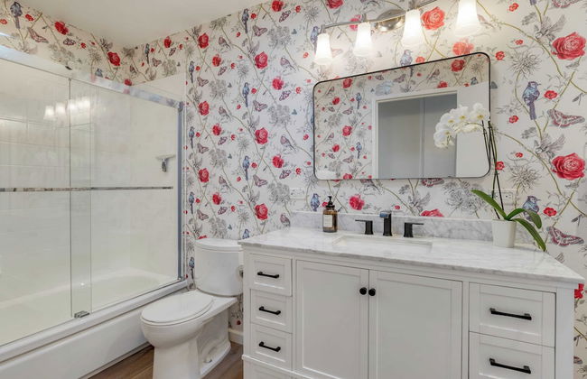 Hummingbird Haven by Avantstay Dog-friendly, Near the Beach, Huge Yard+hot Tub - Foto 27