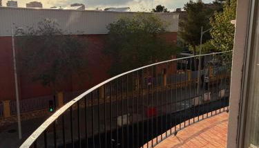 Apartamento de 2 dormitorios junto al Hospital - Foto 3