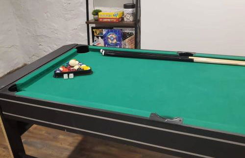 Spacious&Gracious- 5BR Fam-Friendly near I95&Shops - Foto 58