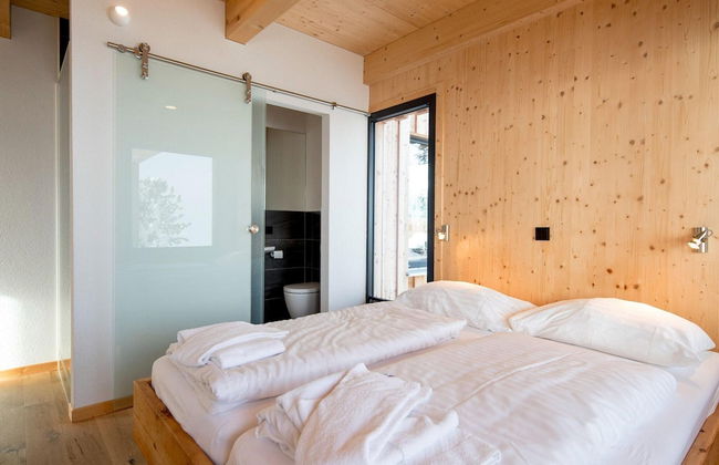 Chalet in Alps Near Ski Slopes With Jacuzzi - Photo 7