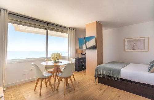 Mimosas & Sea Views by ELE Apartments - Photo 9