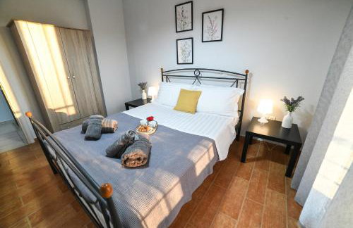 Corinthian Green Villa - Photo 23