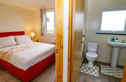 Cotswold View 2 - Photo 11