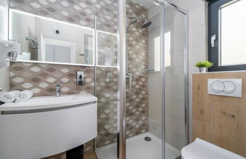 Villa Neda Heated Pool, Hot-tub, Sauna, 3 bedrooms - Photo 25