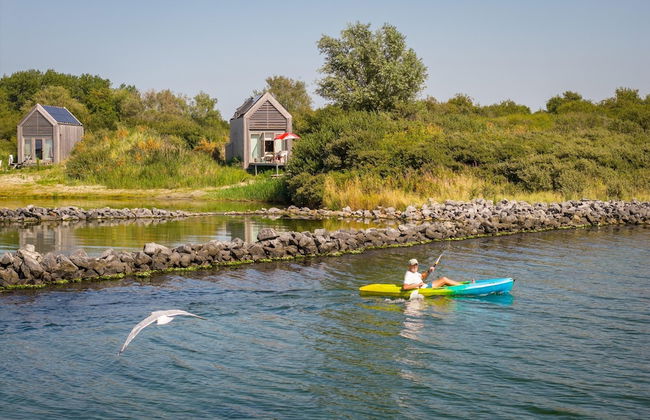 Lakefront Retreat w/ Hammock - Foto 35