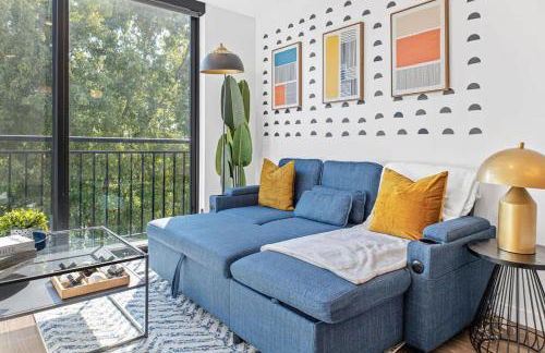 Luxury 1BD Gym Rooftop Street Parking by DT UMN - Foto 9