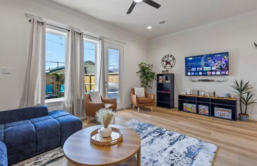 Houston Home - 4 Bedrooms, 5 Beds, Hot Tub, Games - Foto 1