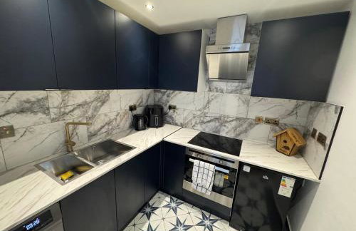 Marble blue flat, City of Gloucester - Foto 18