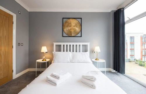 The Sharston - Free Parking & Close To Airport - Foto 9