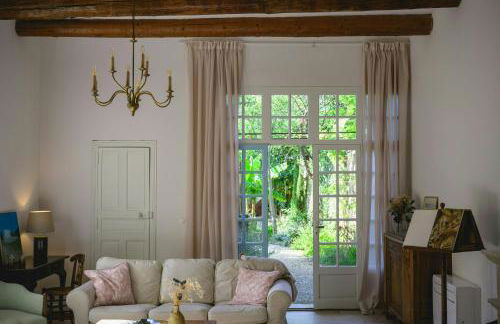 Artist's Villa With Pool Near Aix-En-Provence - Foto 11