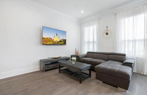 New 4 Bed luxury house w/Private Heated Pool - Foto 11