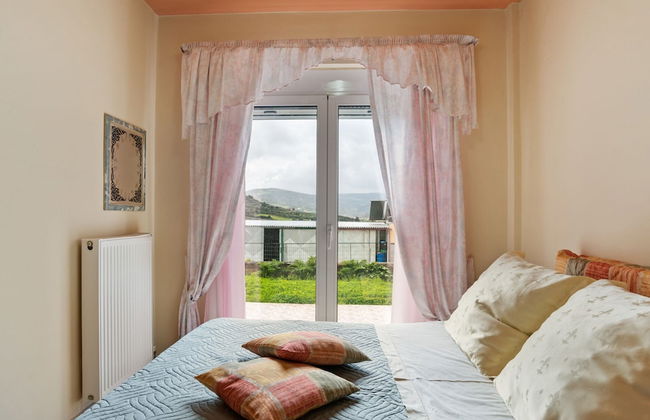 Welcoming Apartment in Venerato With Garden - Photo 2