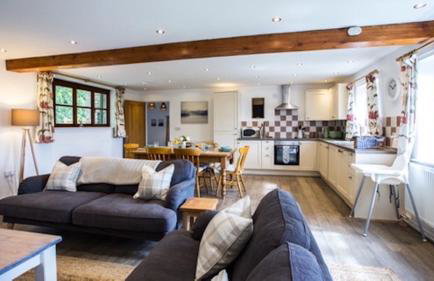 Oak Tree Cottage - Photo 40