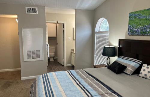 Beautiful 1-bedroom Townhome with nice amenities - Foto 20