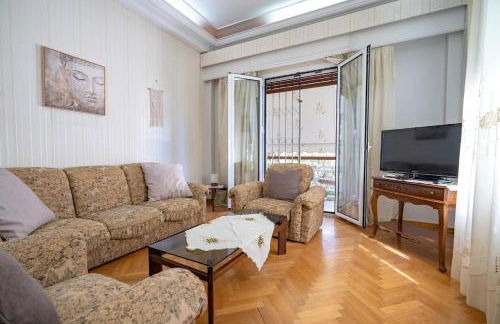 Retro 2-Bdrm House Near Metro in Heraklion by ΜΡS - Foto 23