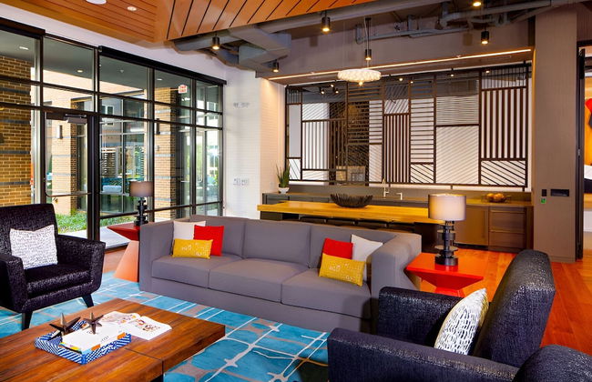 Comfort Apartments Near Capitol City - Photo 2